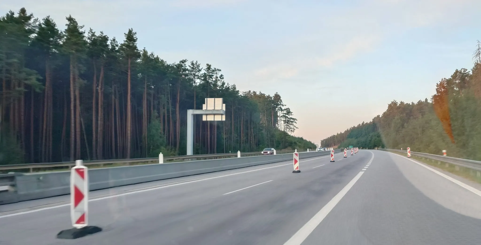 Dálnice D3: opravy pokračují, rychlost 150 km/h se blíží, ale značení budí rozpaky